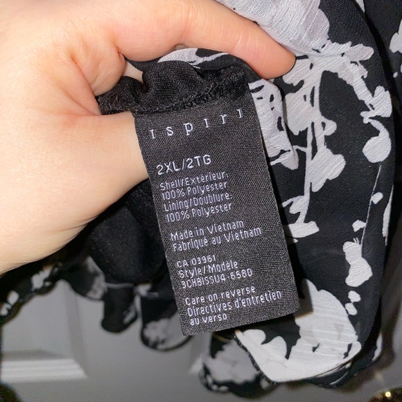 Ispiri Floral Blouse - Picture 4 of 4